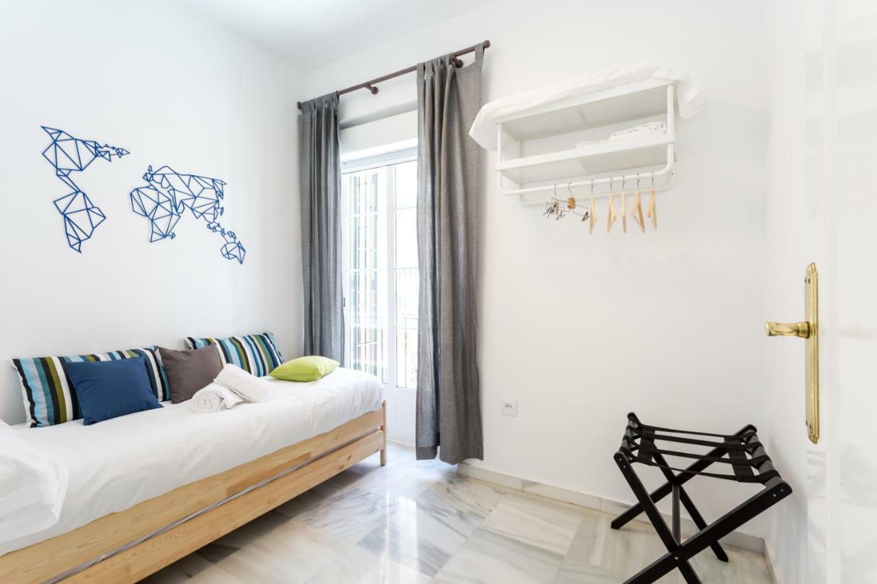 Uniko Home Sevilla Luaran gambar
