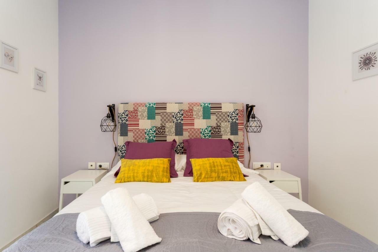 Uniko Home Sevilla Luaran gambar