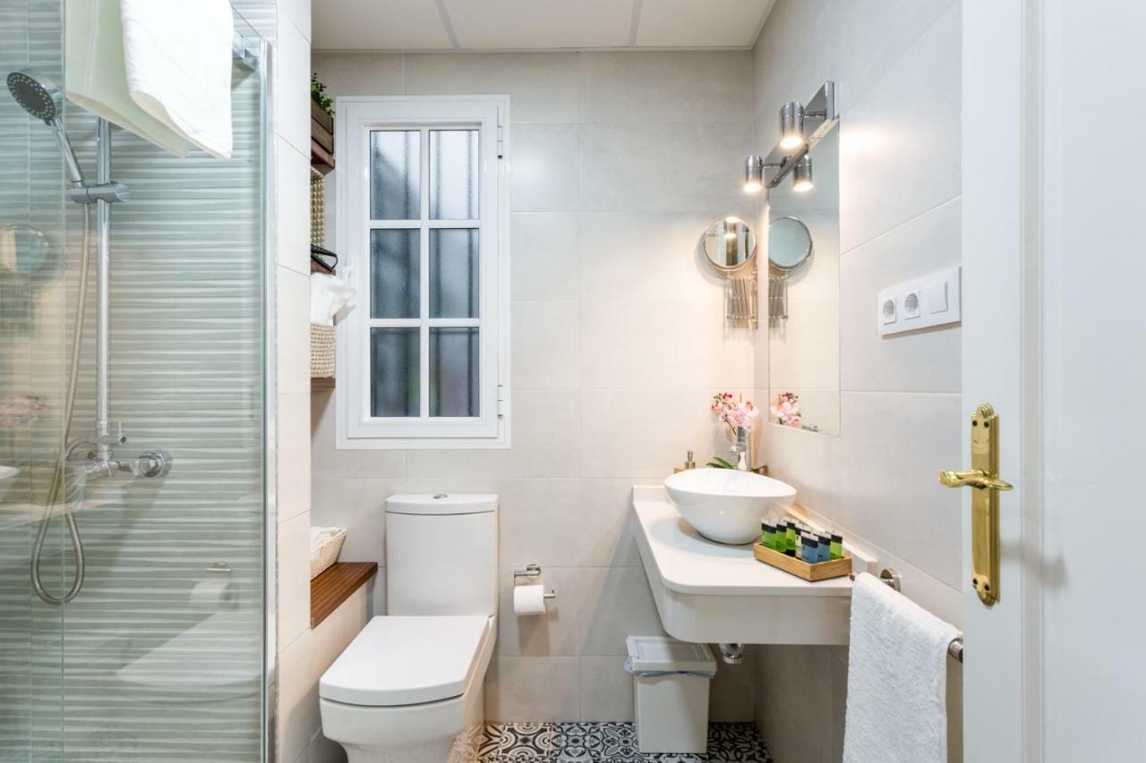 Uniko Home Sevilla Luaran gambar